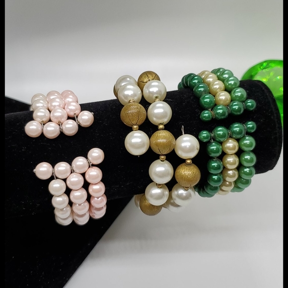 Vintage Jewelry - Lot of 3 Vintage faux pearl memory wire bracelets white gold cream wristie retro